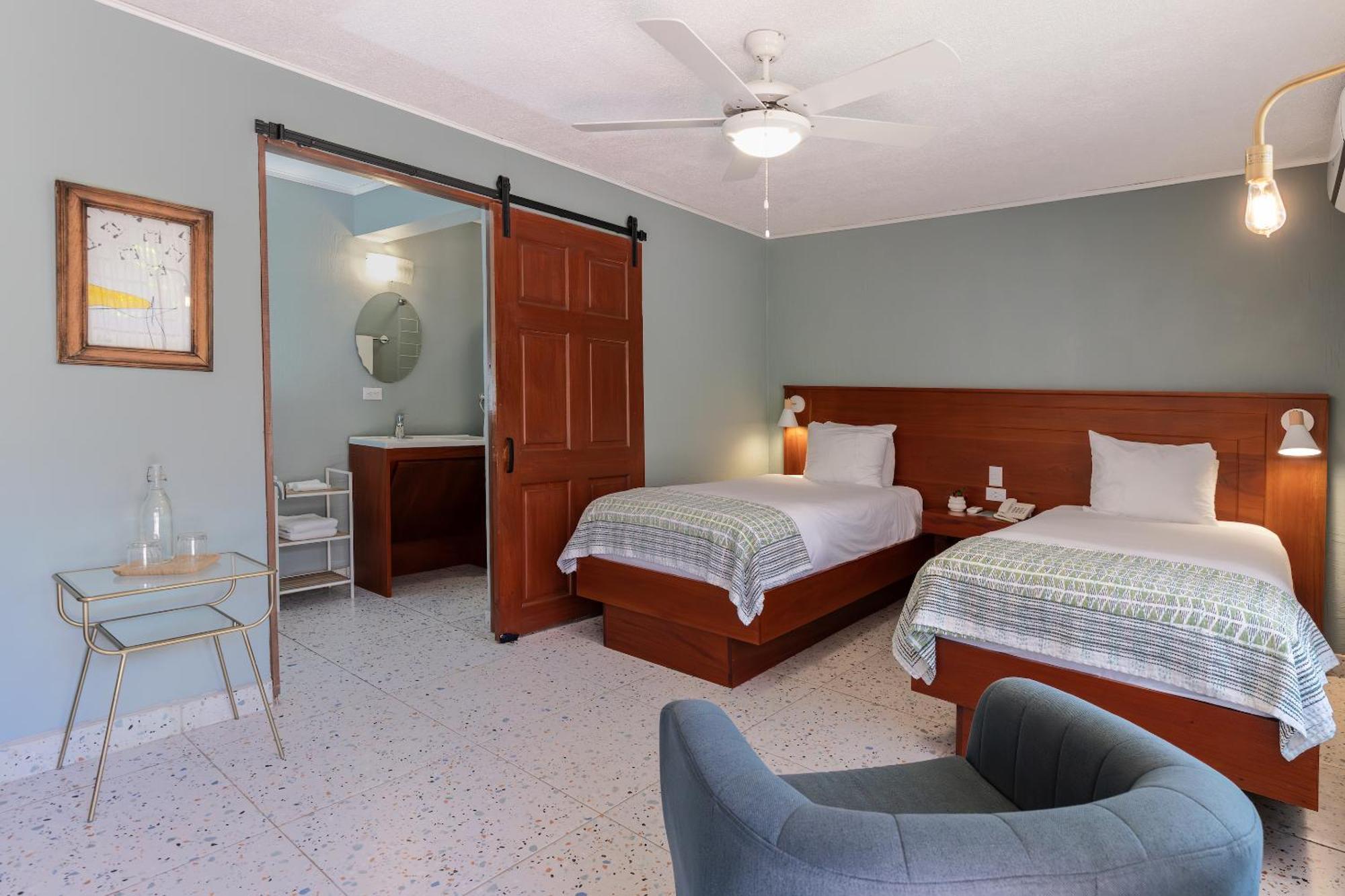 San Ignacio Hotel Carrillos